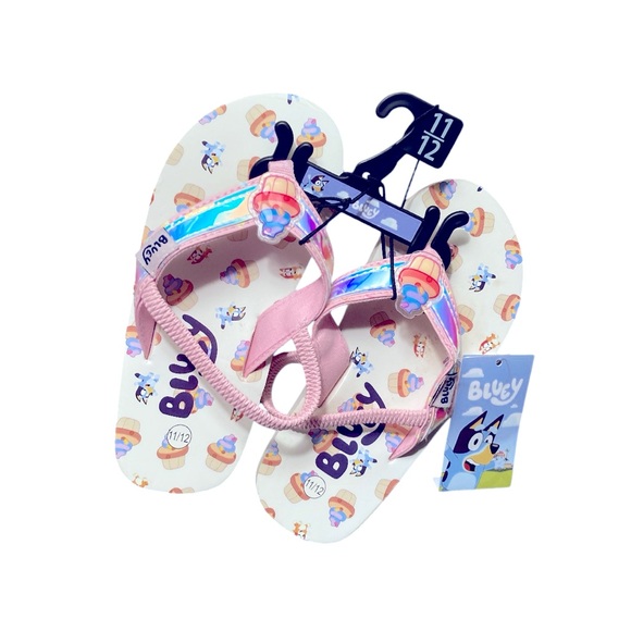 Bluey Character Flip Flops - Picture 9 of 9